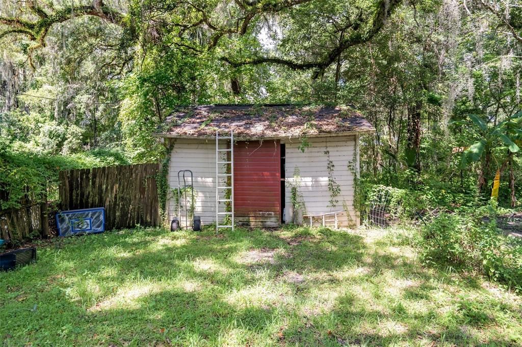 Active With Contract: $282,500 (3 beds, 2 baths, 1550 Square Feet)