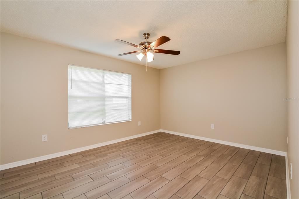 For Rent: $2,120 (3 beds, 2 baths, 1480 Square Feet)