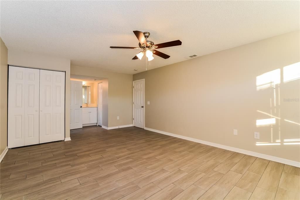 For Rent: $2,120 (3 beds, 2 baths, 1480 Square Feet)