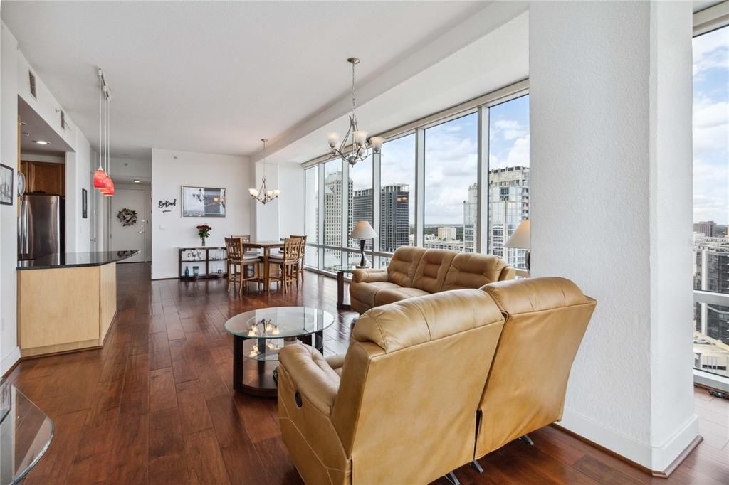 For Sale: $639,000 (2 beds, 2 baths, 1442 Square Feet)