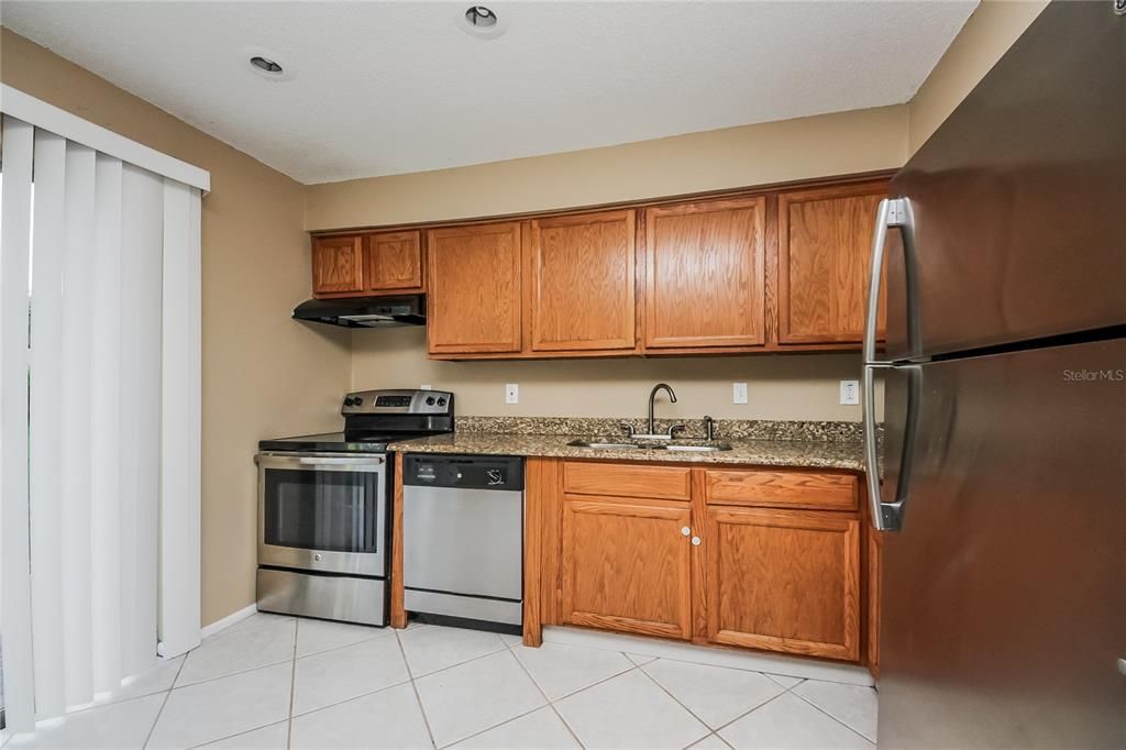 For Rent: $1,735 (3 beds, 2 baths, 1232 Square Feet)