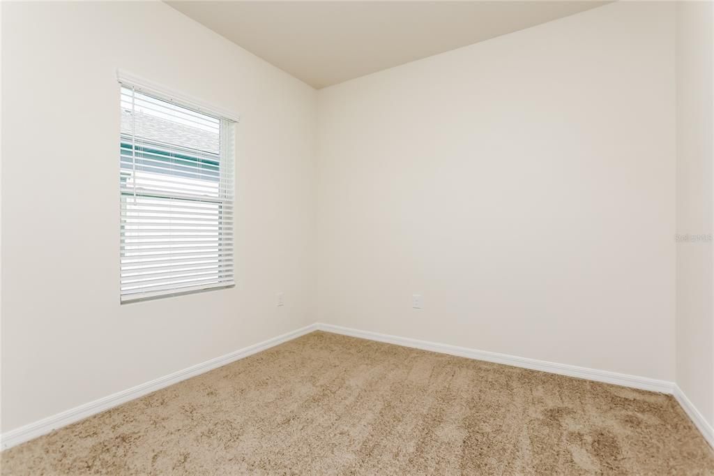 For Rent: $2,140 (3 beds, 2 baths, 1643 Square Feet)