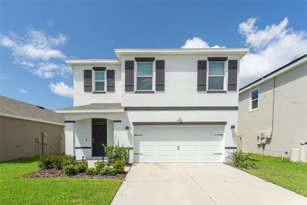 Active With Contract: $2,650 (5 beds, 3 baths, 2522 Square Feet)