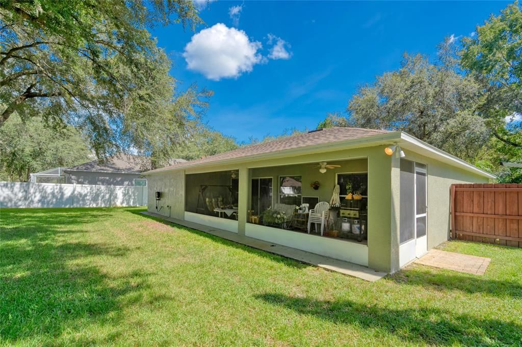 For Sale: $475,000 (4 beds, 2 baths, 2106 Square Feet)