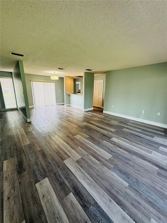 Living Dining Area