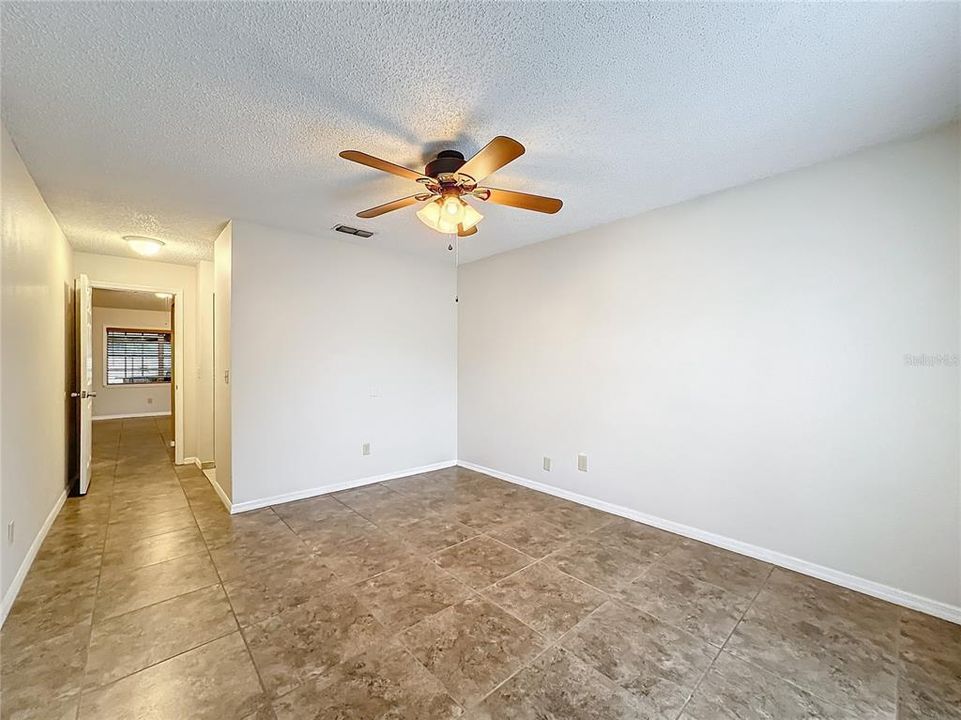 For Sale: $345,000 (3 beds, 2 baths, 1244 Square Feet)