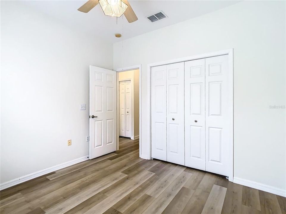 Active With Contract: $359,900 (3 beds, 2 baths, 1378 Square Feet)