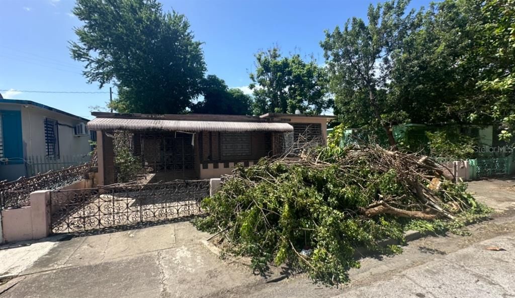 Recently Sold: $50,000 (3 beds, 1 baths, 723 Square Feet)