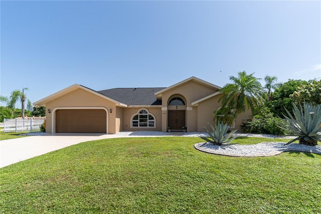 Active With Contract: $495,000 (4 beds, 2 baths, 2430 Square Feet)