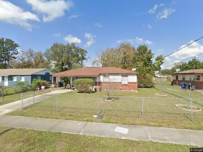 Recently Sold: $198,500 (2 beds, 1 baths, 836 Square Feet)