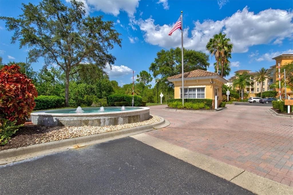 For Sale: $599,900 (3 beds, 2 baths, 1916 Square Feet)