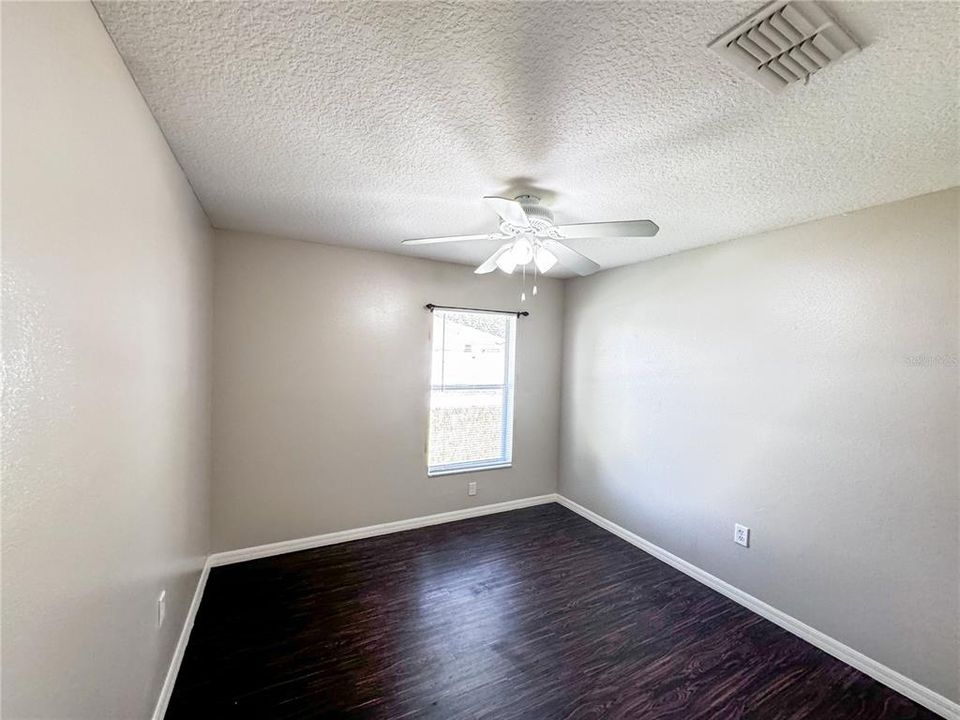 For Rent: $2,195 (4 beds, 2 baths, 1629 Square Feet)