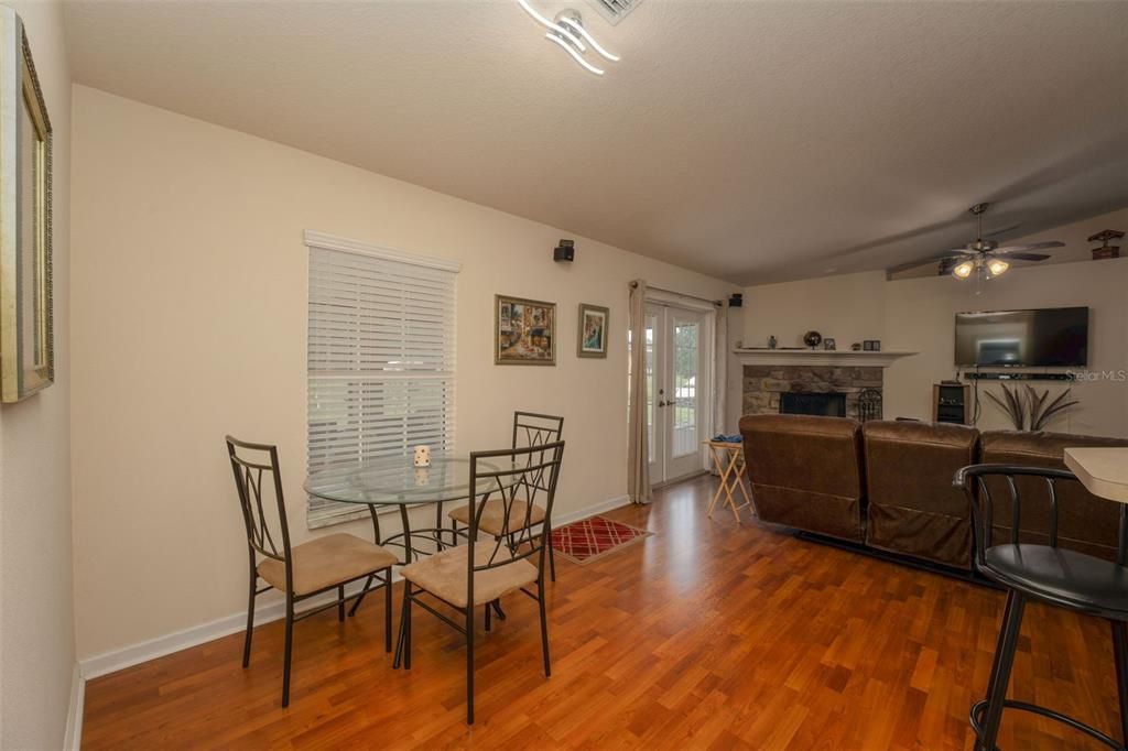 For Sale: $395,000 (4 beds, 2 baths, 1643 Square Feet)