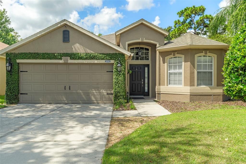 Welcome Home! Recently painted exterior.