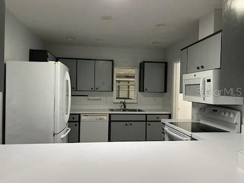 For Rent: $1,900 (2 beds, 2 baths, 1516 Square Feet)