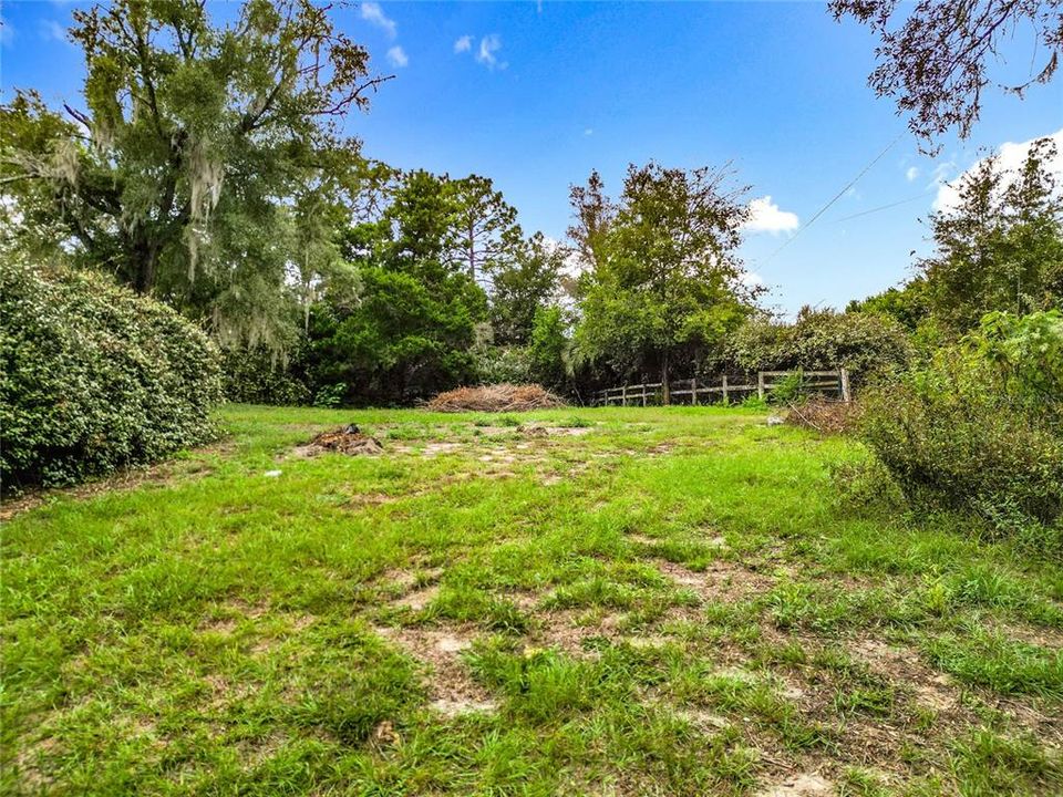 For Sale: $119,500 (4 beds, 3 baths, 2416 Square Feet)