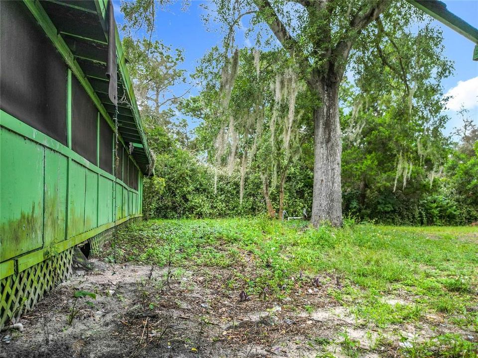 For Sale: $119,500 (4 beds, 3 baths, 2416 Square Feet)