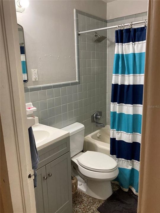 For Rent: $1,100 (1 beds, 1 baths, 625 Square Feet)