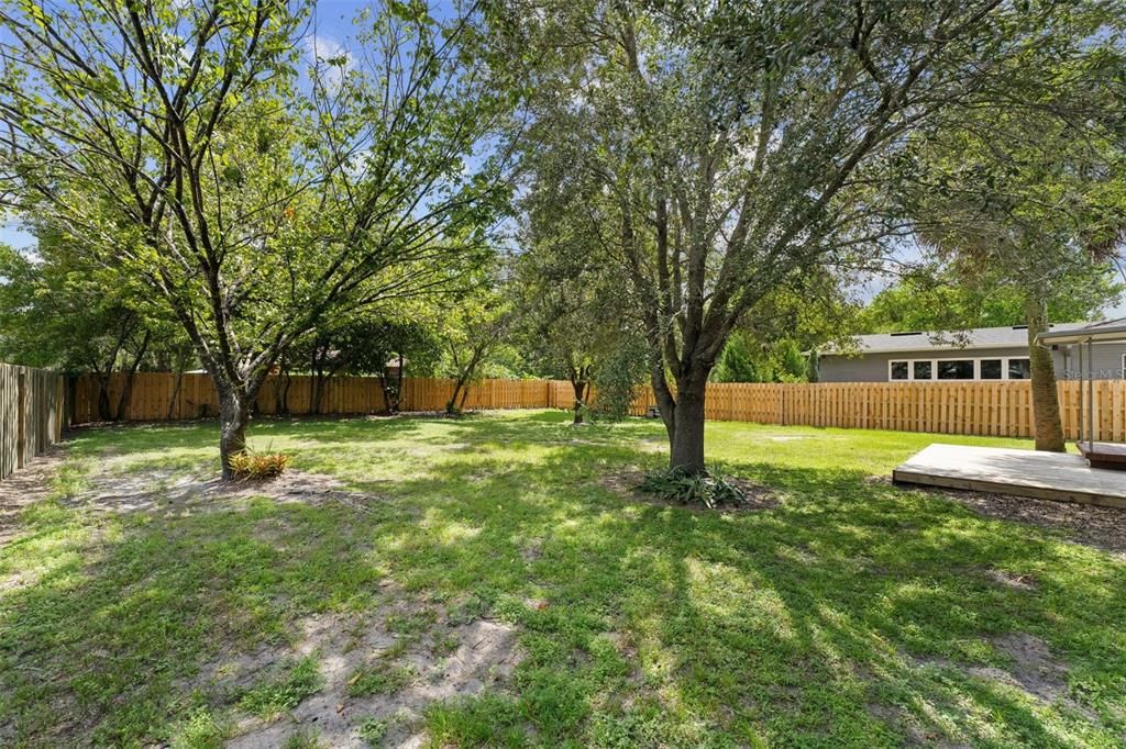 Active With Contract: $459,900 (3 beds, 2 baths, 1336 Square Feet)