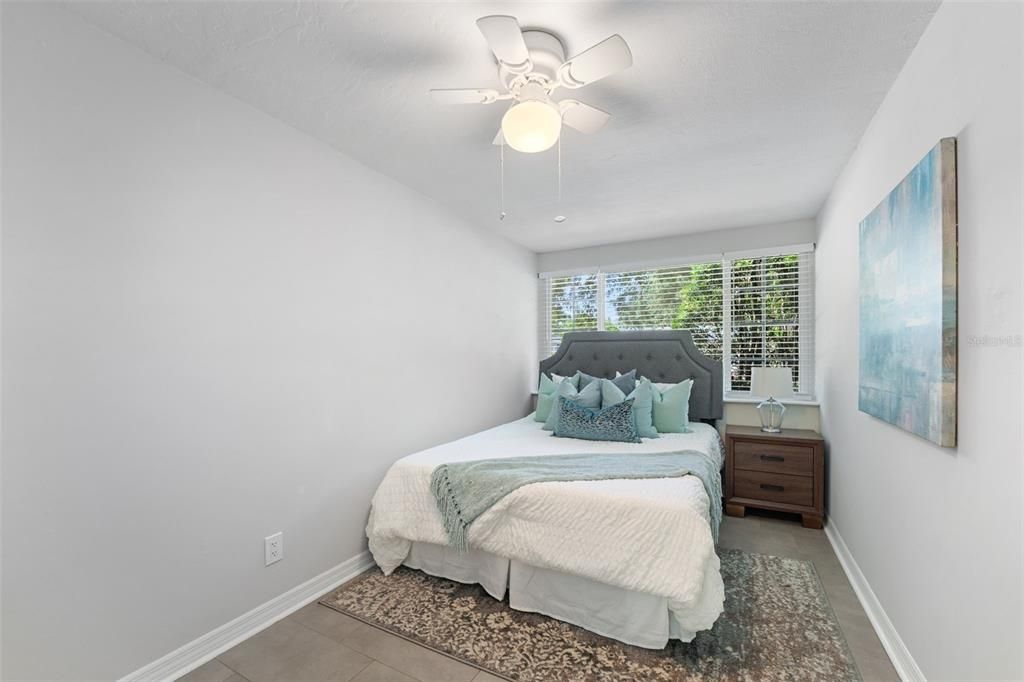 Active With Contract: $459,900 (3 beds, 2 baths, 1336 Square Feet)