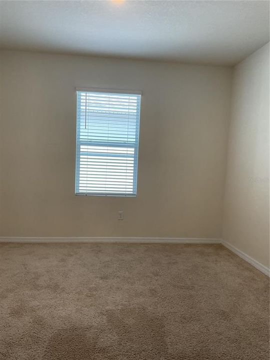 For Rent: $2,300 (4 beds, 2 baths, 1867 Square Feet)