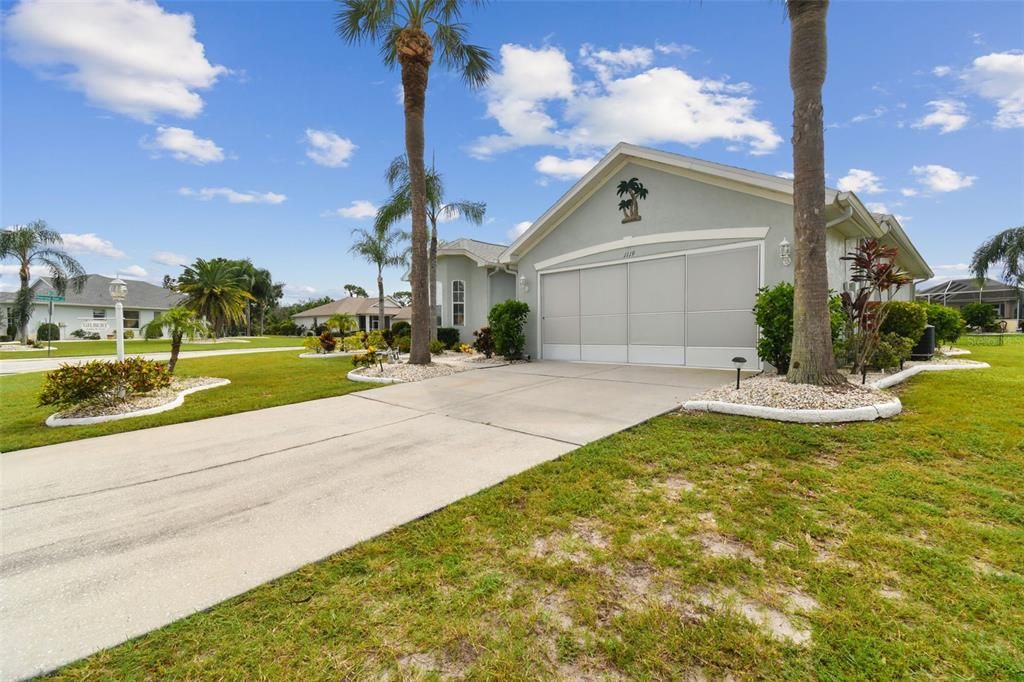 For Sale: $620,000 (3 beds, 2 baths, 1924 Square Feet)