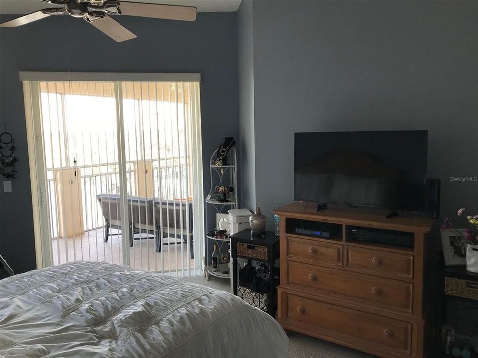 For Rent: $2,300 (3 beds, 2 baths, 1682 Square Feet)