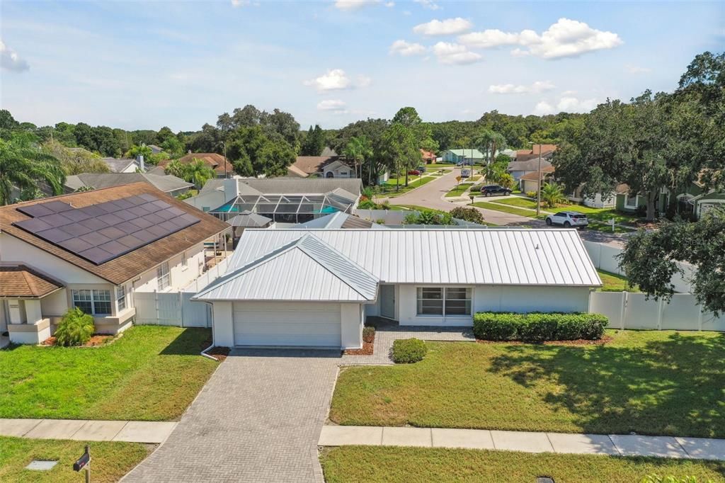 For Sale: $499,900 (3 beds, 2 baths, 1581 Square Feet)