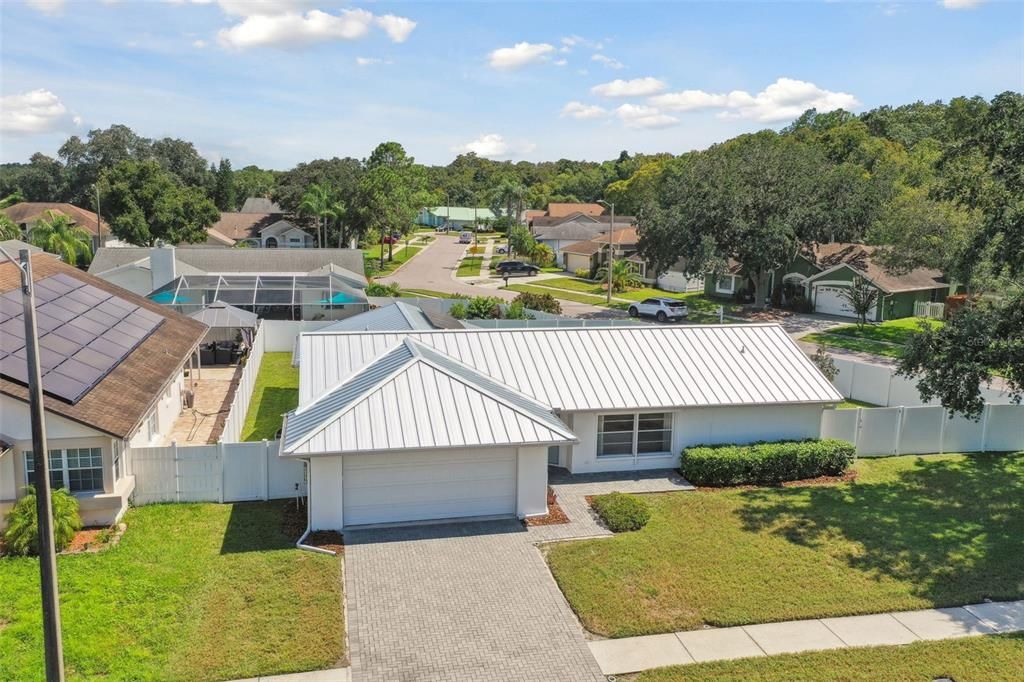 For Sale: $499,900 (3 beds, 2 baths, 1581 Square Feet)