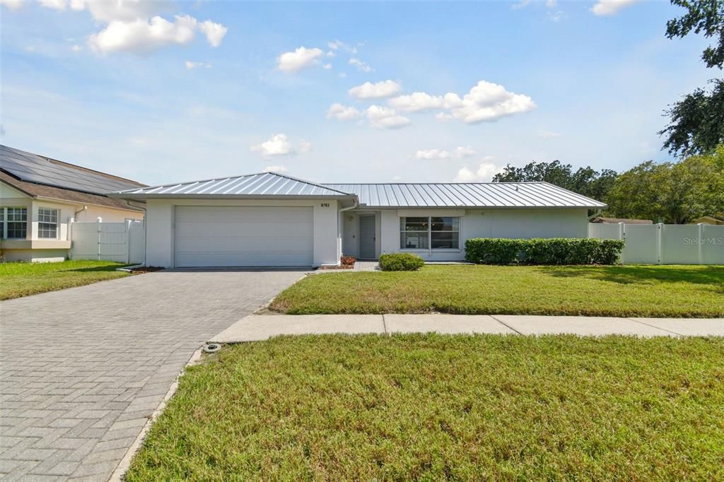 For Sale: $499,900 (3 beds, 2 baths, 1581 Square Feet)