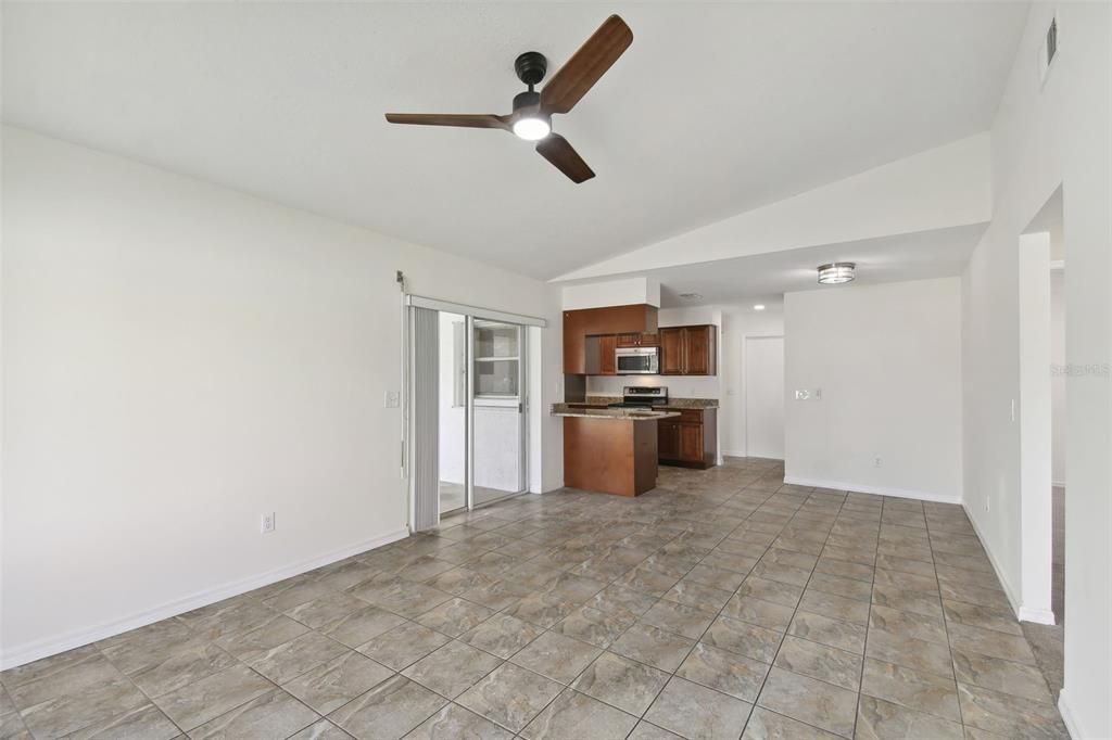 For Sale: $499,900 (3 beds, 2 baths, 1581 Square Feet)