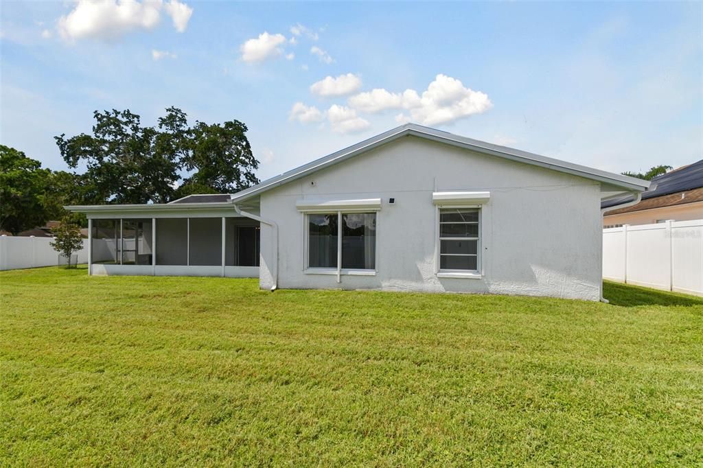 For Sale: $499,900 (3 beds, 2 baths, 1581 Square Feet)