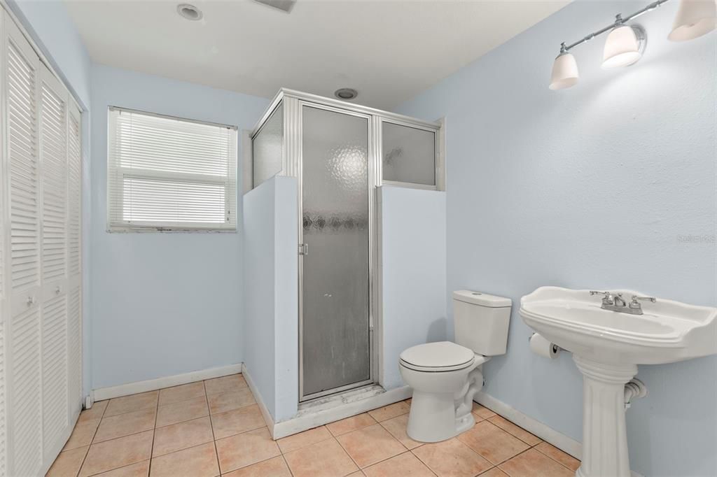 For Sale: $414,900 (2 beds, 2 baths, 1140 Square Feet)