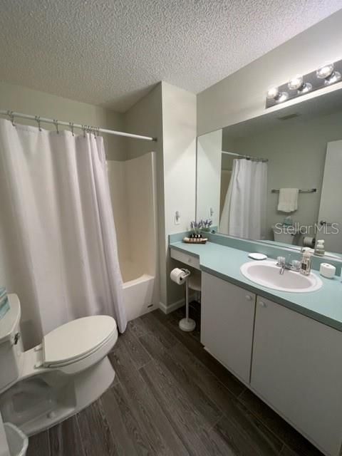 For Rent: $2,300 (2 beds, 2 baths, 1148 Square Feet)