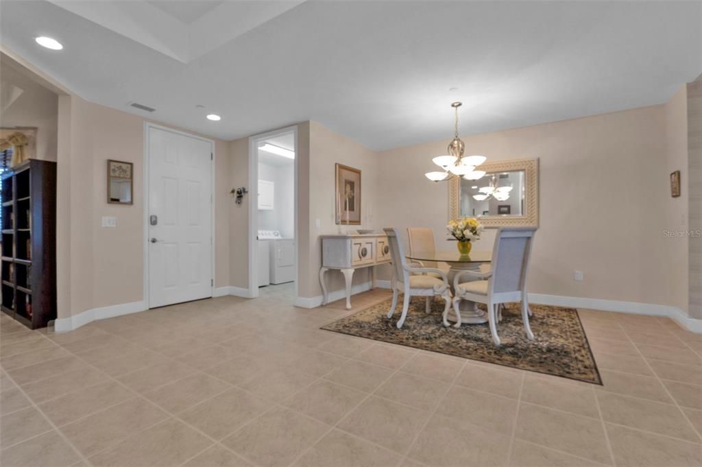 For Sale: $367,000 (2 beds, 2 baths, 1788 Square Feet)