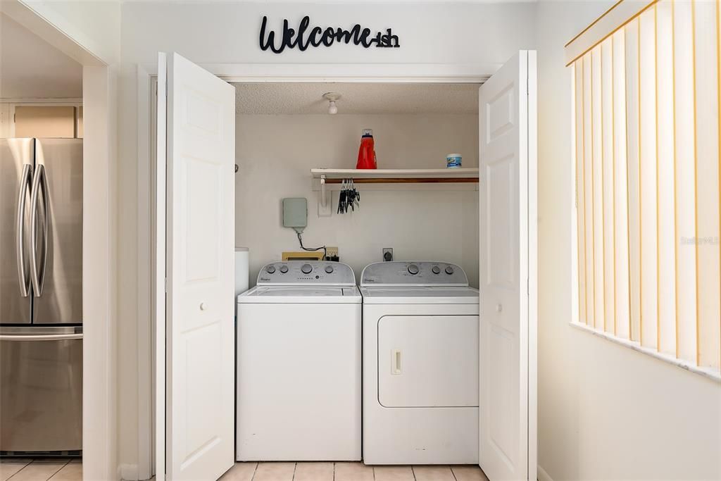 Laundry Closet view. COMES with a WASHER & DRYER!