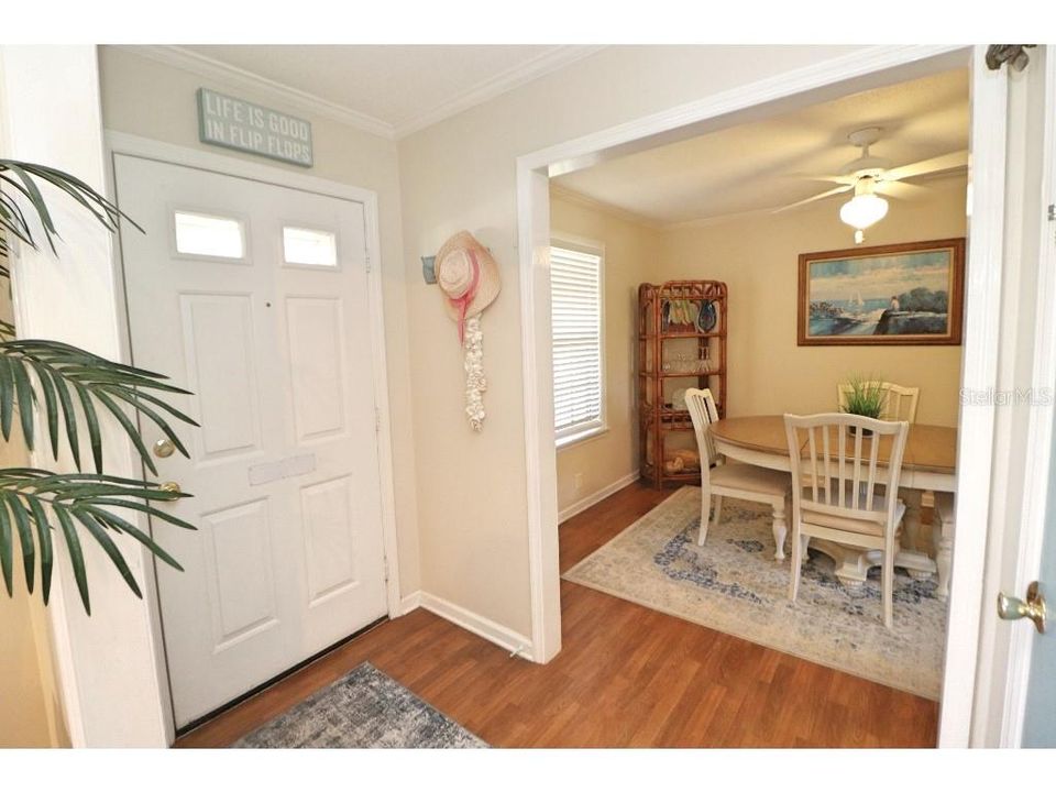 For Sale: $255,000 (3 beds, 2 baths, 1475 Square Feet)