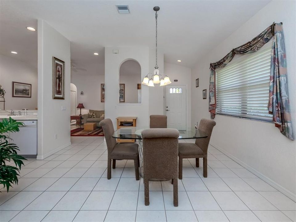 For Sale: $319,000 (2 beds, 2 baths, 1457 Square Feet)