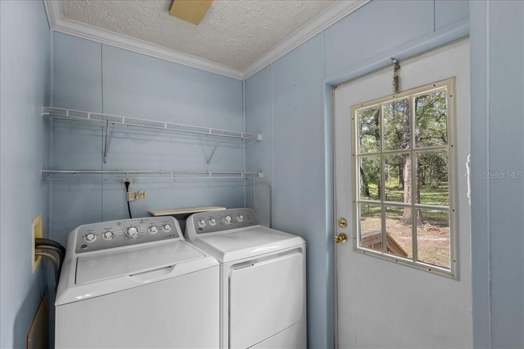 For Sale: $249,900 (3 beds, 2 baths, 1680 Square Feet)