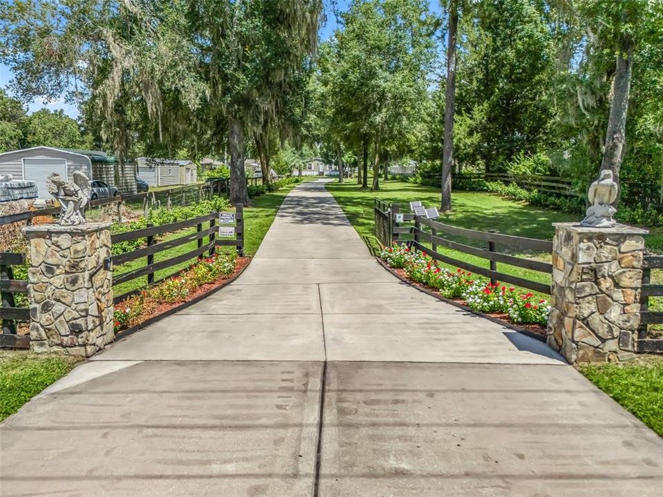 For Sale: $1,200,000 (4 beds, 2 baths, 2334 Square Feet)