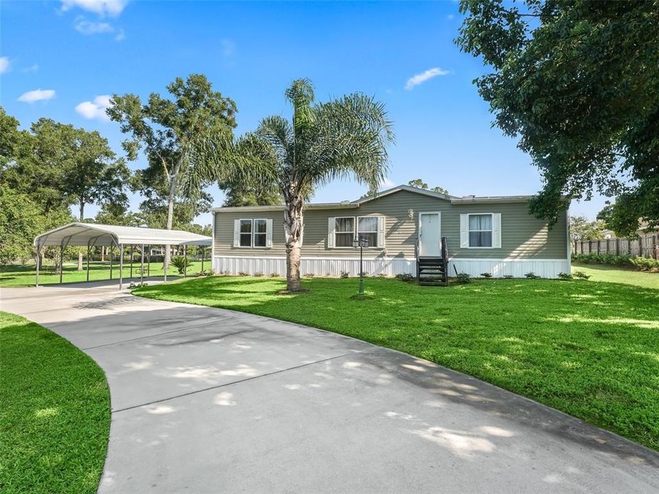 For Sale: $1,200,000 (4 beds, 2 baths, 2334 Square Feet)