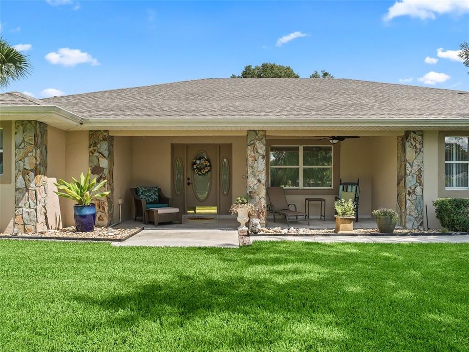 For Sale: $1,200,000 (4 beds, 2 baths, 2334 Square Feet)