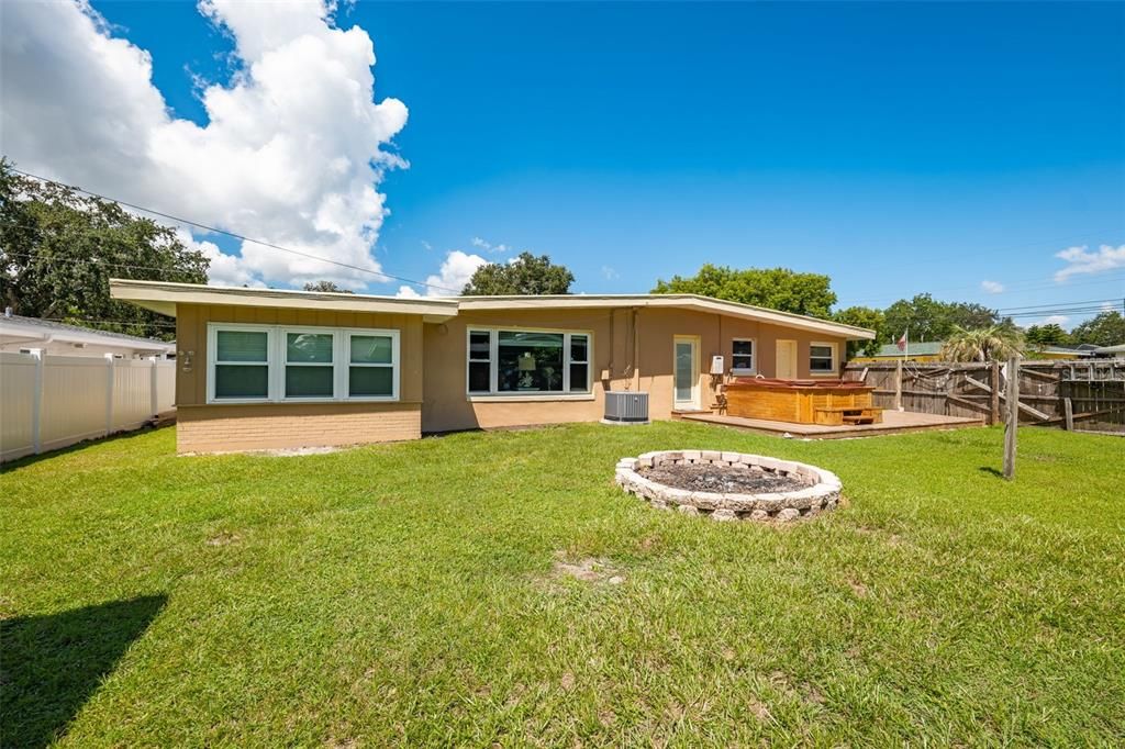 Active With Contract: $399,000 (3 beds, 2 baths, 1144 Square Feet)