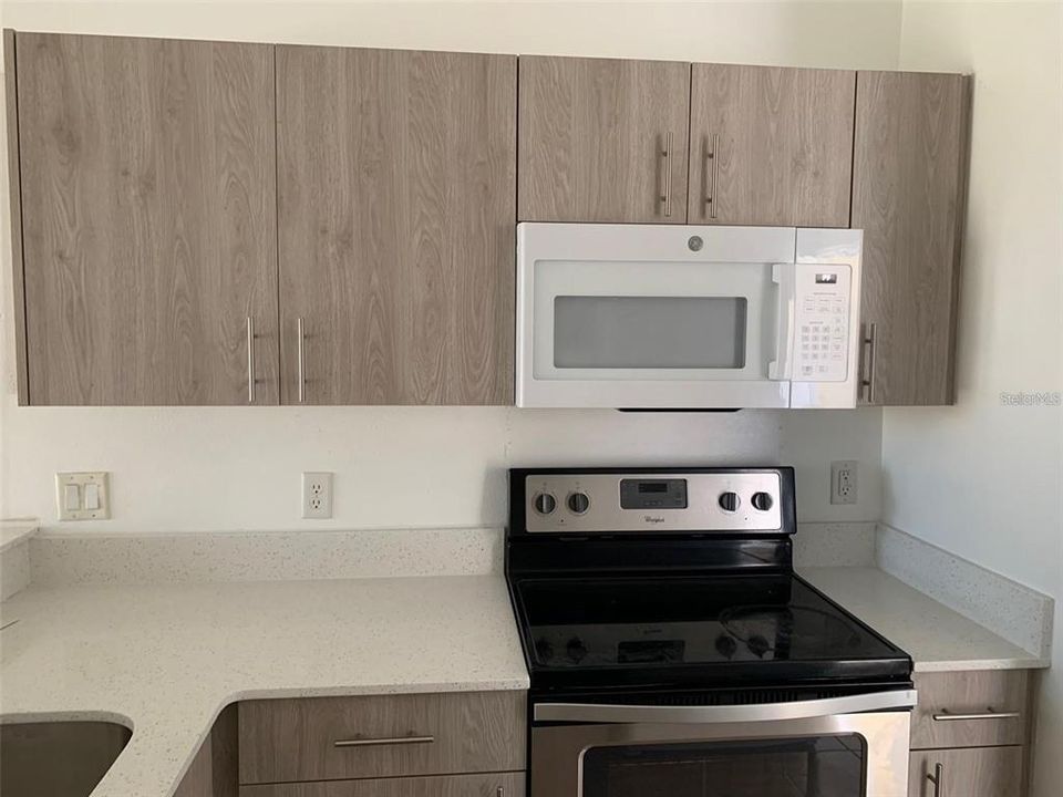 For Rent: $1,925 (3 beds, 2 baths, 1468 Square Feet)