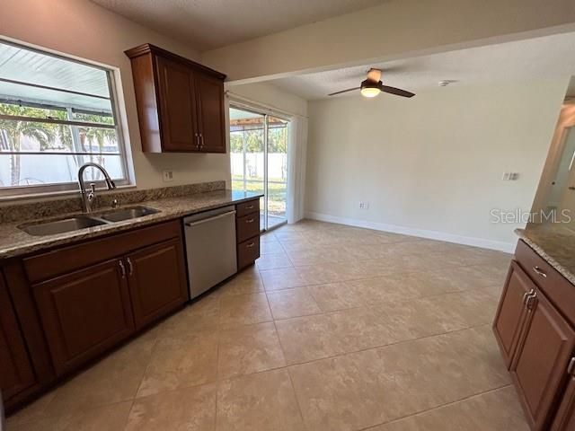 For Rent: $2,000 (2 beds, 2 baths, 1184 Square Feet)