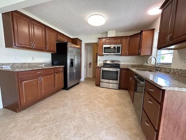 For Rent: $2,000 (2 beds, 2 baths, 1184 Square Feet)