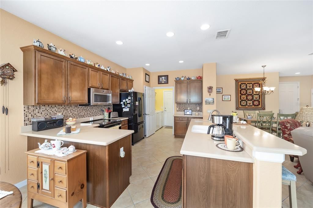 For Sale: $329,900 (3 beds, 2 baths, 1736 Square Feet)