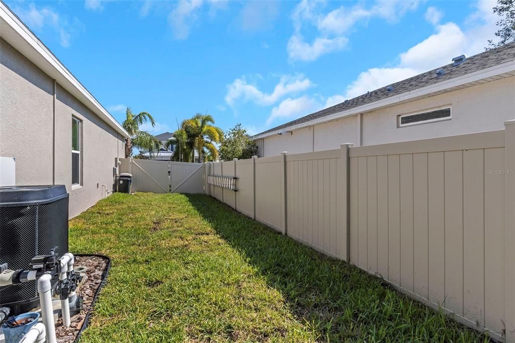 For Sale: $699,000 (4 beds, 2 baths, 2083 Square Feet)