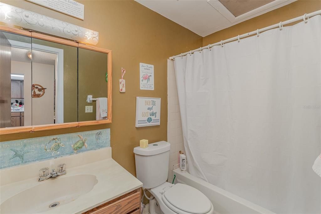 For Sale: $159,000 (2 beds, 2 baths, 1252 Square Feet)