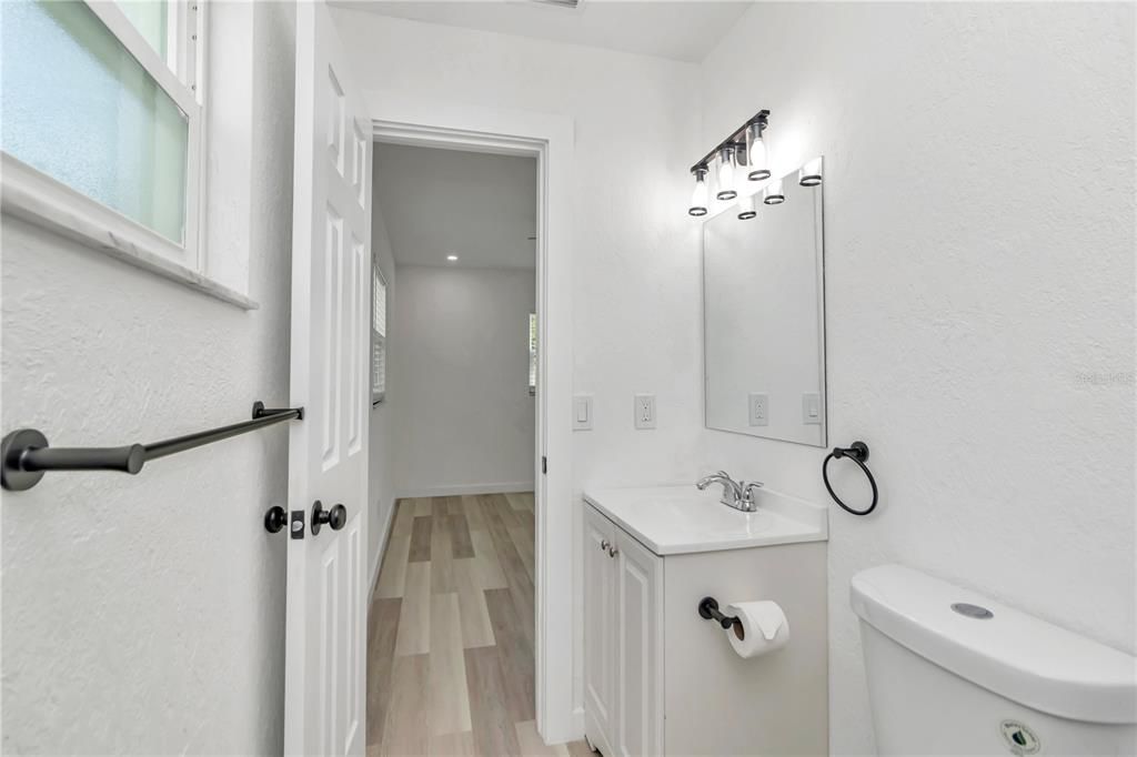 For Sale: $244,900 (3 beds, 2 baths, 1040 Square Feet)